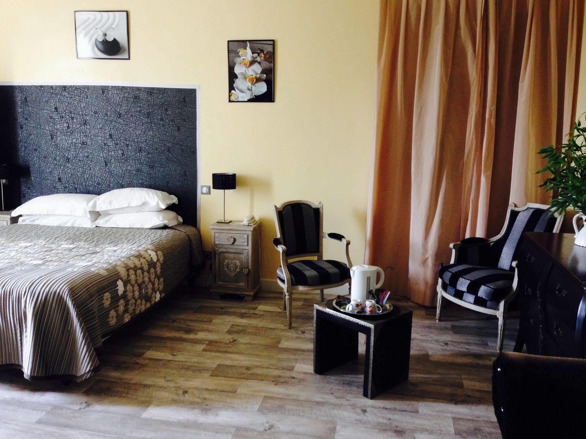Hotel La Villa Saint-Pierre-dʼIrube Zewnętrze zdjęcie